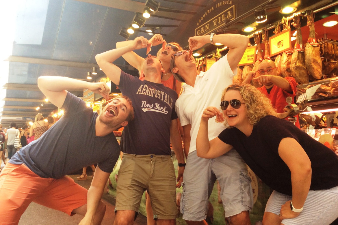 grupo photo in La Boqueria Market.